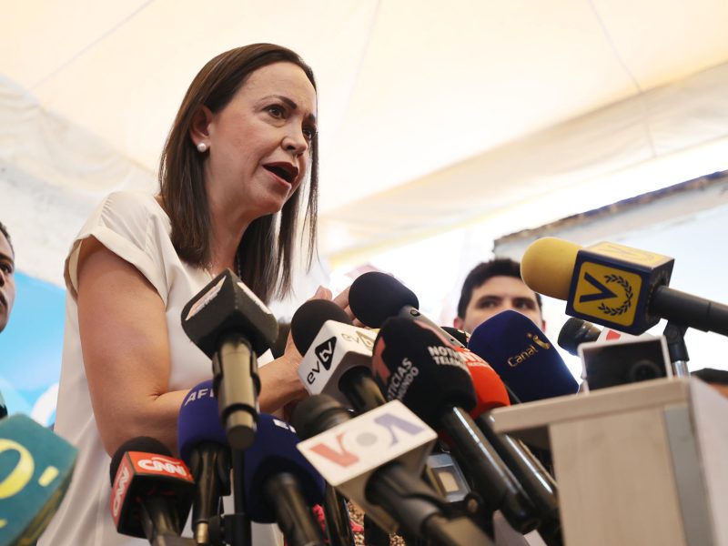 Machado agradece a Petro, Lula y Macron por cuestionar veto a Corina Yoris
