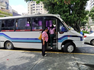 Transporte público- pasaje- autobuses (Mairet Chourio)