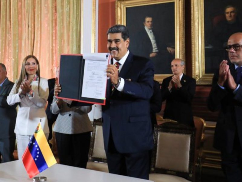 Nicolas Maduro Ley Guayana Esequiba