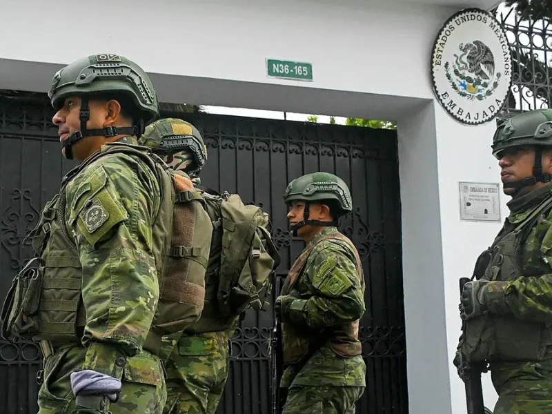 Venezuela rechaza ingreso de policía ecuatoriana en embajada de México