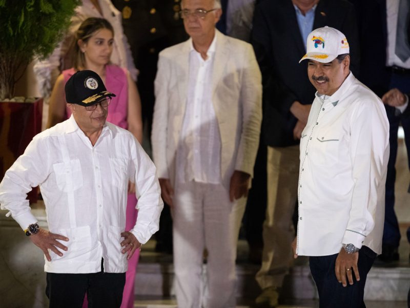Analistas no ven viable acuerdo de paz para Venezuela que propone Petro antes de las elecciones