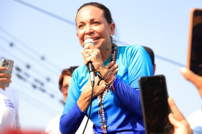 María Corina Machado afirma que alianza gobierno de Venezuela-Irán es un "riesgo"