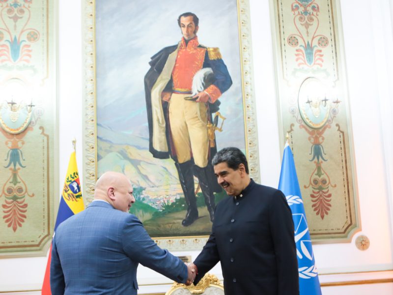 Maduro recibe al fiscal de la CPI antes del lanzamiento de un plan de trabajo conjunto