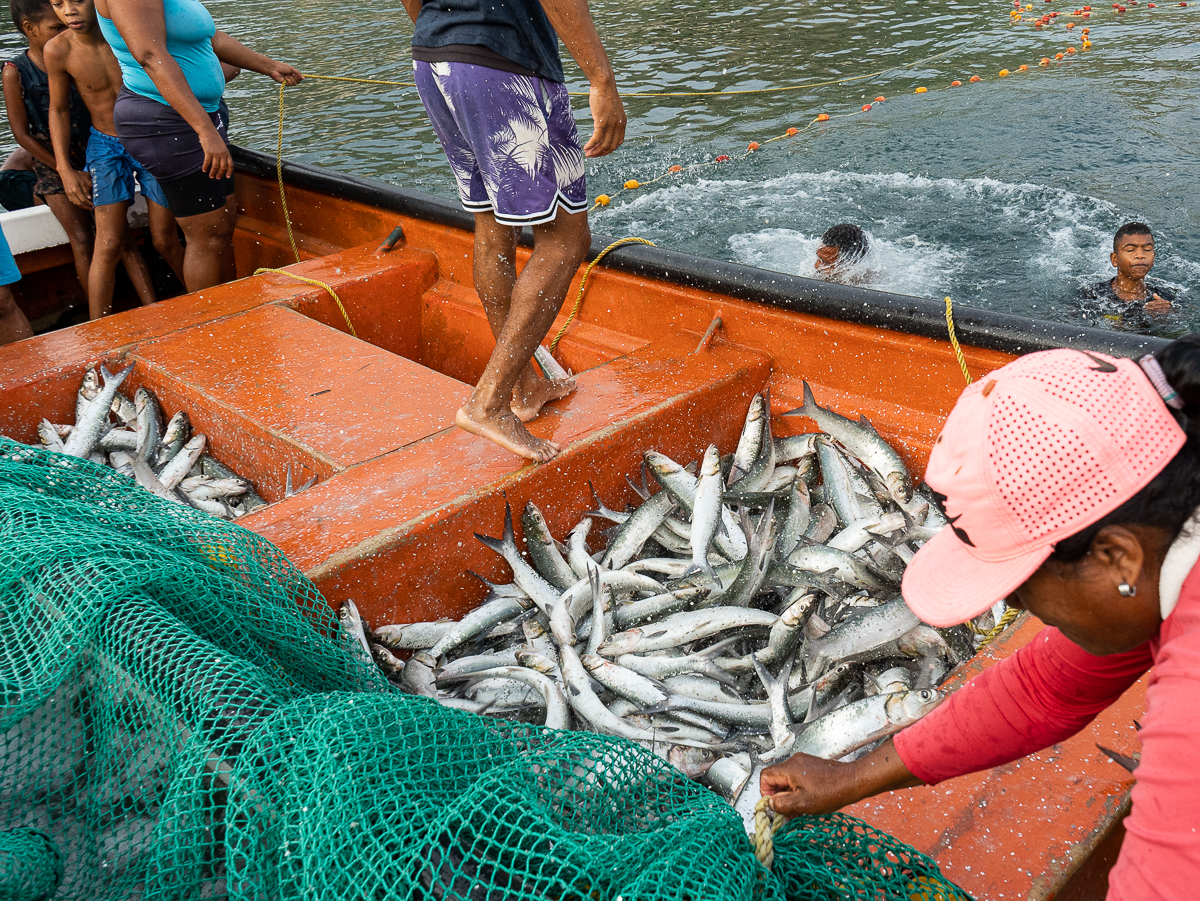 Pescadores en el pueblo de Chuao