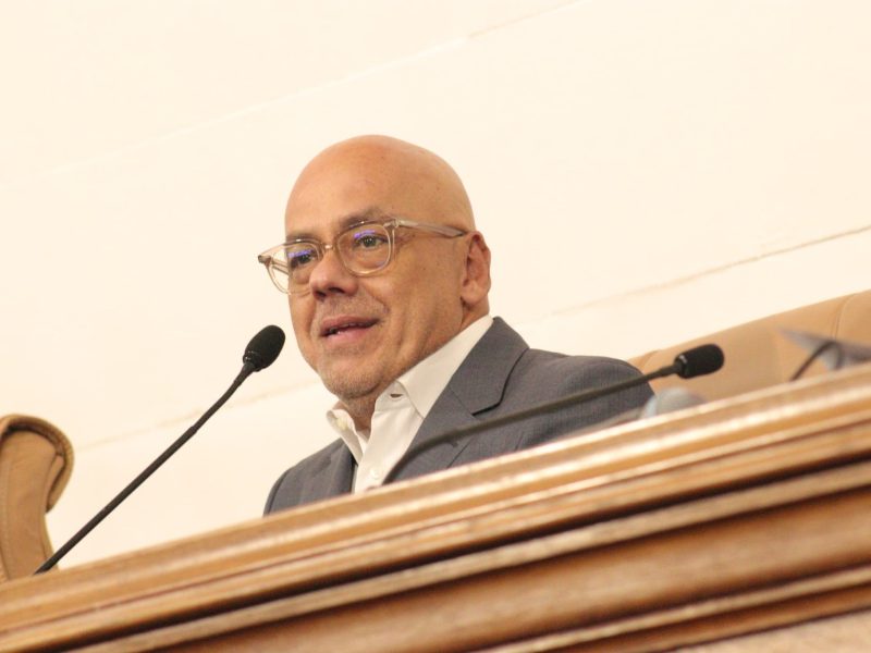 Rodríguez sobre Edmundo González: “Si es el candidato de los gringos también es responsable de sanciones”