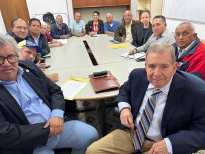 Cuántas organizaciones políticas apoyan candidatura de Edmundo González