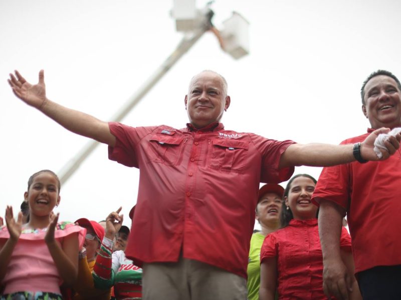 Cabello ordena a militancia iniciar 1x10 electoral, identificar focos de violencia y visita casa por casa
