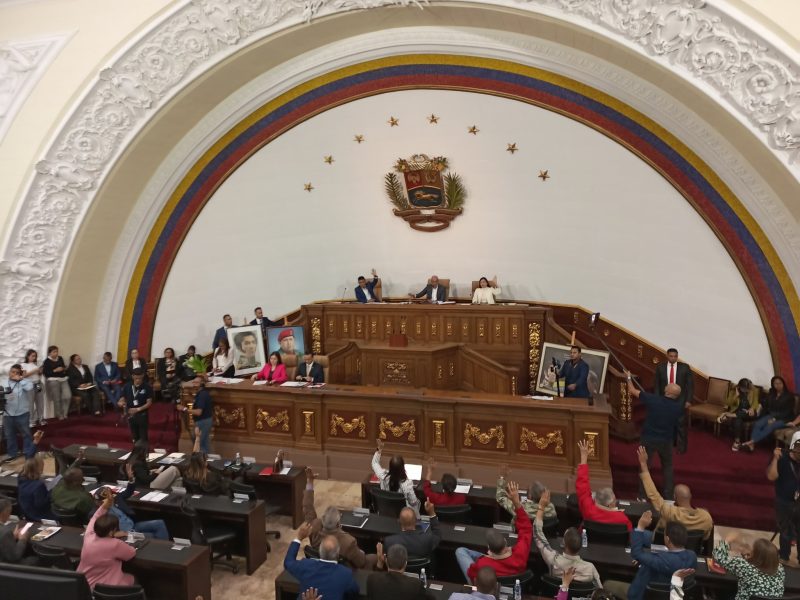¿Las reformas a las leyes electorales son posibles antes del 15 de diciembre? Lo que se maneja en la comisión de diálogo