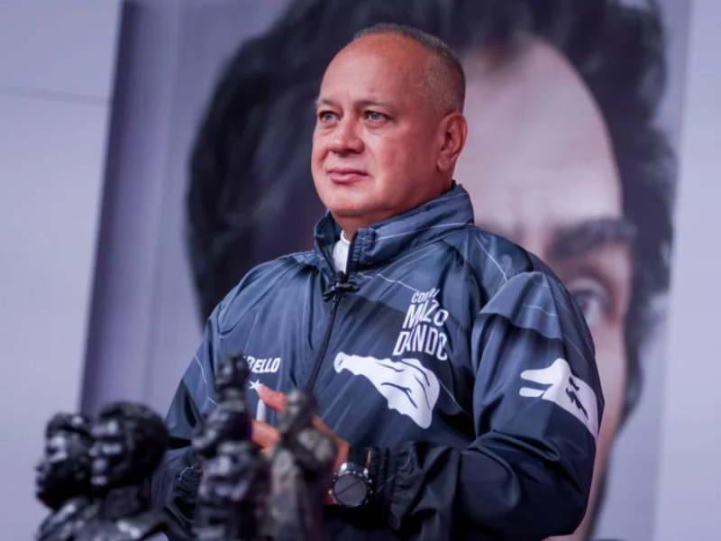 Cabello dice que gobierno le ofreció seguridad a Edmundo González