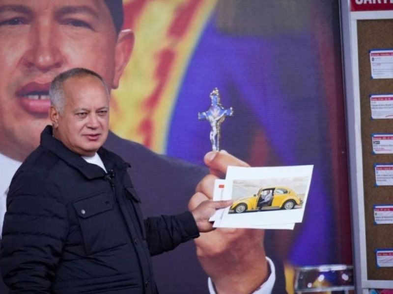 Cabello afirma que oposición pide ayuda internacional "para cantar fraude"