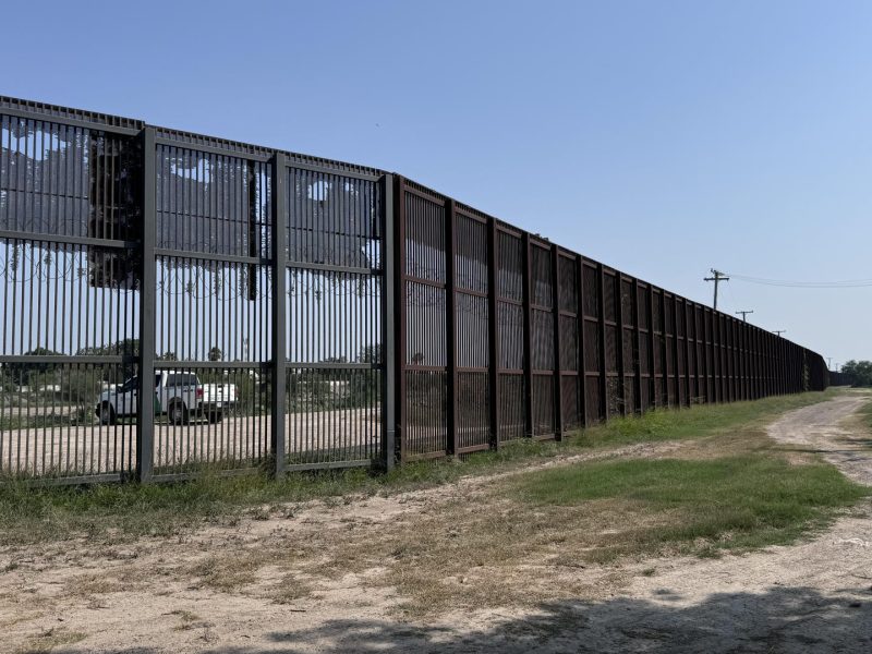 Restricciones al asilo en EEUU: Autoridades buscan "orden" y activistas critican su dureza