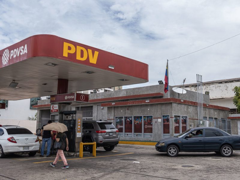 BOMBA DE ASOLINA ESTACION DE SERVICIO