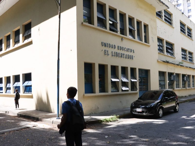 Escuelas- asistencia- El Libertador- Chacao (Mairet Chourio)
