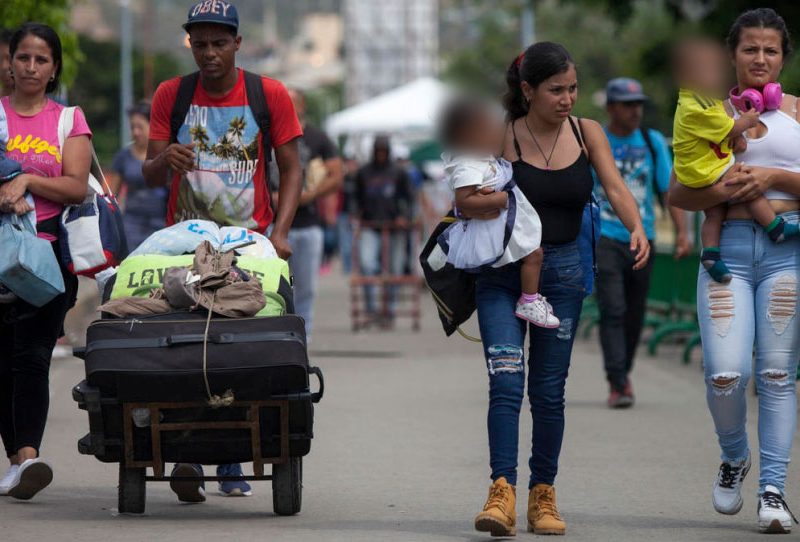 Francia financia proyecto para integración de mujeres venezolanas en Colombia y Ecuador
