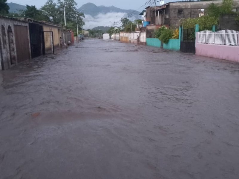 Inundaciones en Cumanacoa por coletazos de huracán Beryl