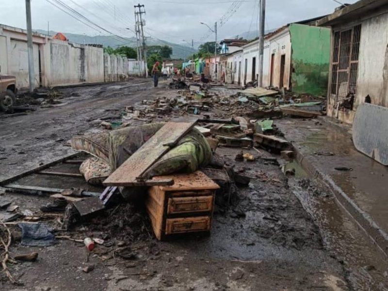 Autoridad de Cumanacoa dice que han censado 4 mil viviendas y 170 comerciantes en zona arrasada por las aguas