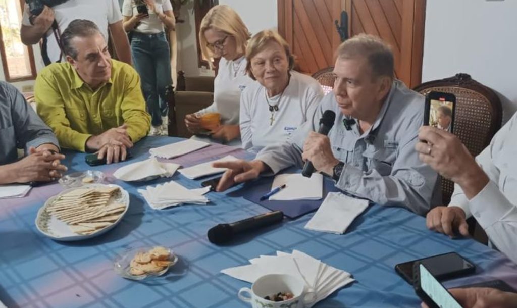 Chile y Paraguay condenan que Edmundo González se haya visto forzado a salir de Venezuela