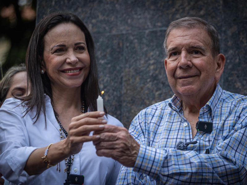 ¿Gobierno no ve costos de eventuales arrestos de Edmundo González y María Corina? Responden politólogos