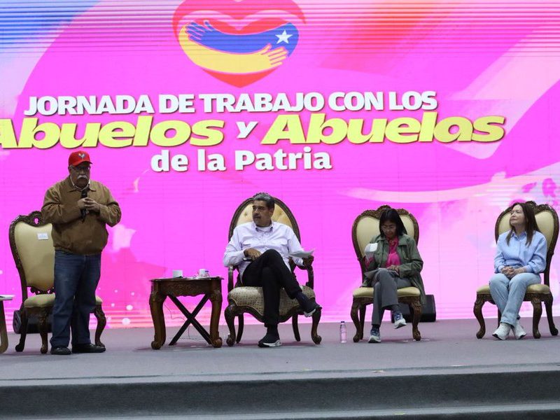 Maduro anuncia fondo de $5 millones para emprendimientos de adultos mayores y les pide votar por la paz el 28-J