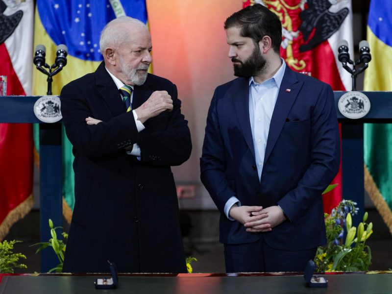 "Compromiso con la paz nos lleva a promover el diálogo en Venezuela", dice Lula da Silva