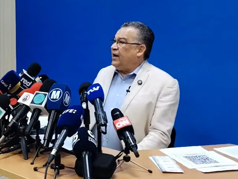 Márquez pide conteo manual de los votos y que Fiscalía investigue a rectores del CNE