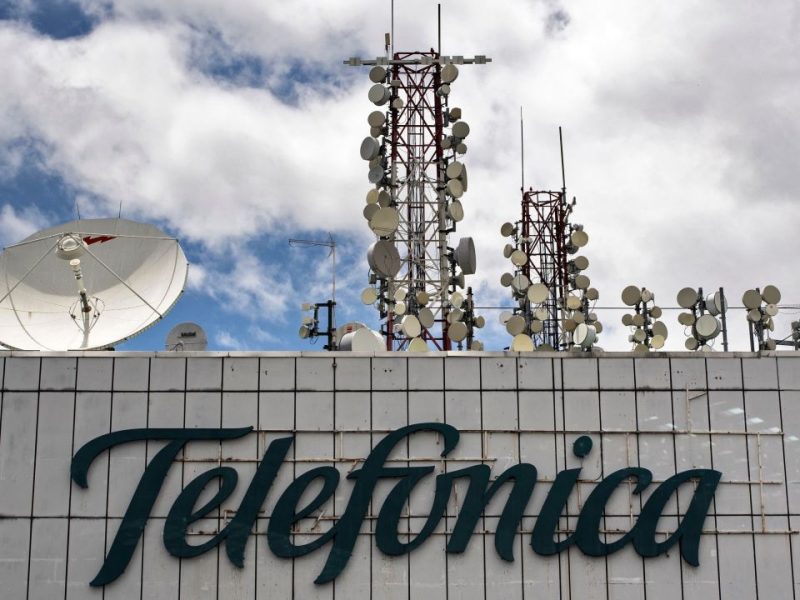 Telefónica omitió datos sobre interceptación de llamadas en Venezuela, denuncia ONG