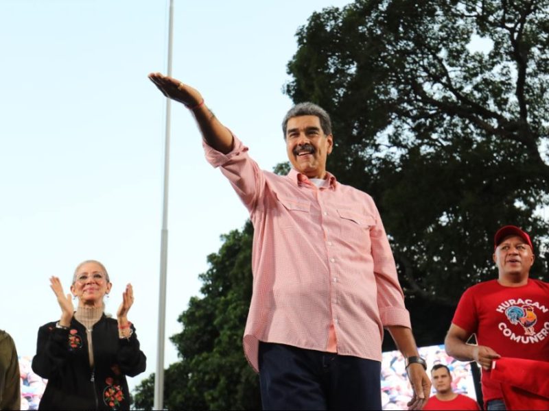 ARCHIVO. Nicolás Maduro en un acto público desde el palacio de Miraflores, en Caracas, el 8 de agosto de 2024