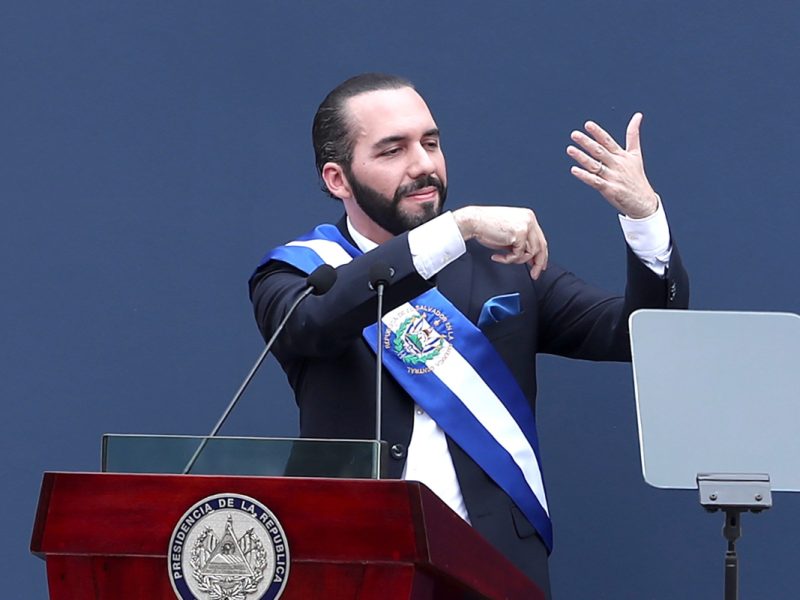 Bukele y la alternancia