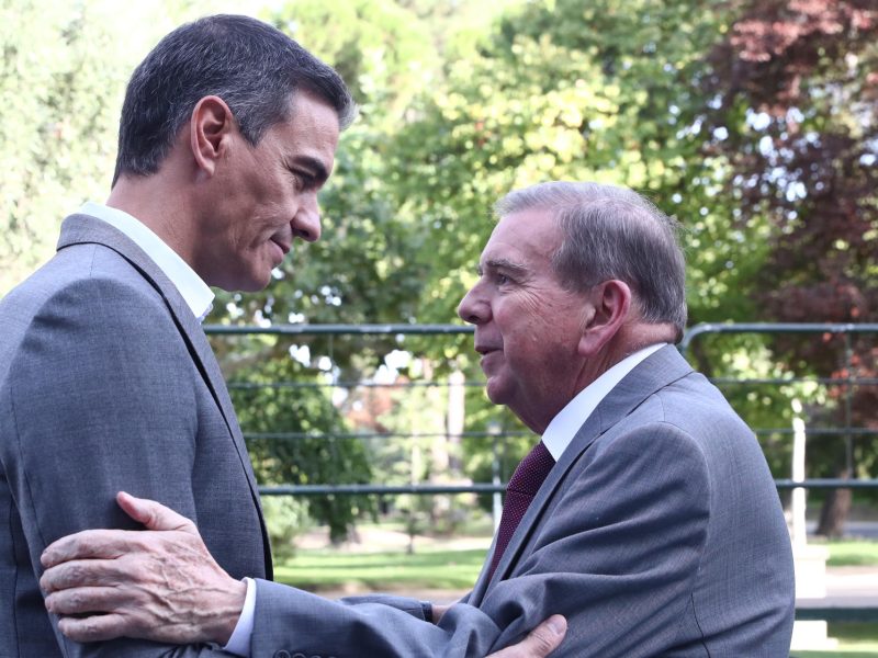Se cumple un mes de la llegada de Edmundo González a España: cuál ha sido el impacto según politólogos