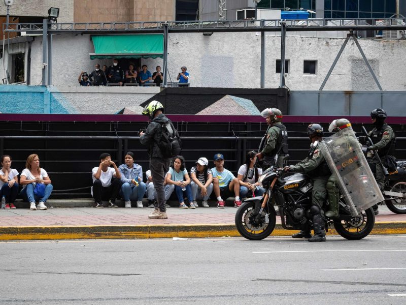 CPJ alerta de persecución sin precedentes contra periodistas en Venezuela