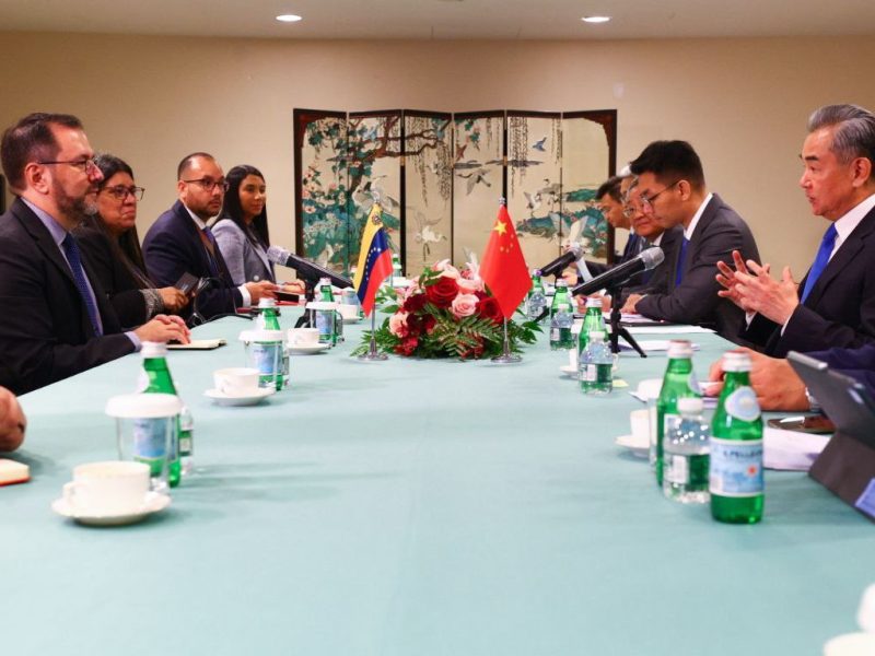 China promete seguir apoyando a Venezuela sin importar las circunstancias internacionales