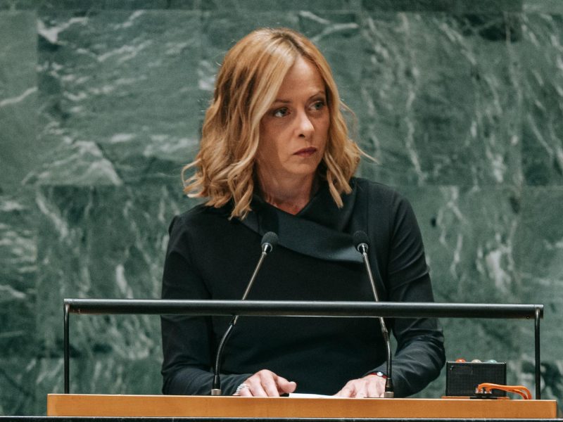 Meloni insta a comunidad internacional "alzar la voz" sobre la situación en Venezuela