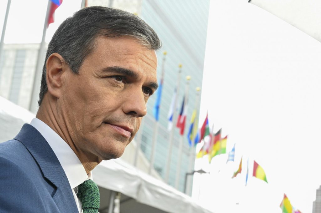 Sánchez ante la prensa en la sede de la Representación Permanente de España ante Naciones Unidas