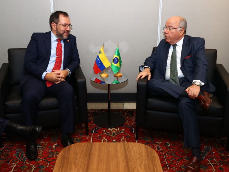 Canciller de Brasil pidió salvoconducto para venezolanos en embajada de Argentina, dice CNN