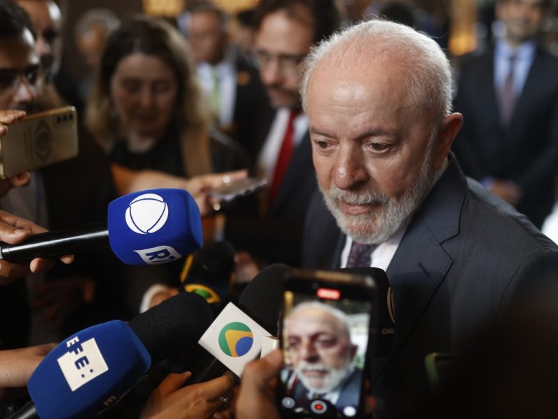 Lula busca reanudar conversación con Venezuela para que vuelva "la normalidad democrática"