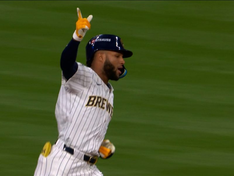 Chourio se luce con dos jonrones en remontada de Cerveceros ante Mets