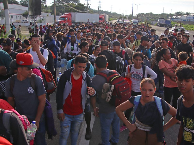 Primera caravana migrante en gobierno de Sheinbaum parte de Tapachula a Ciudad de México