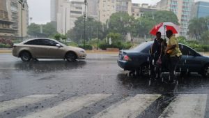 Inameh pronostica lluvias por la onda tropical 43