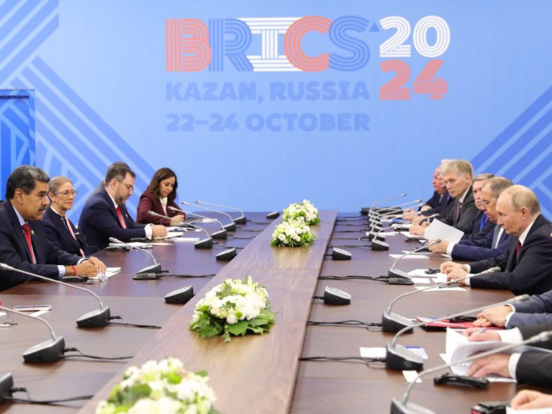 Putin recibe a Maduro y llama a Venezuela "socio fiable" de Rusia