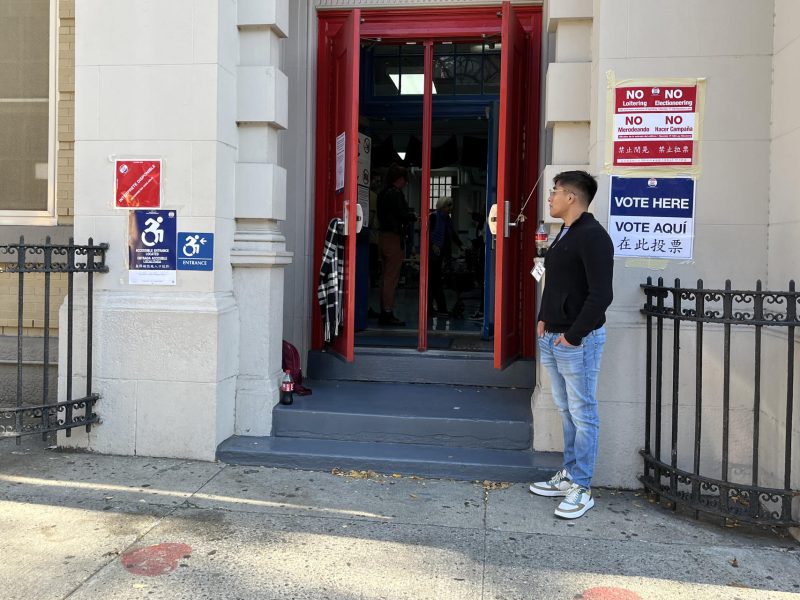 Empiezan a cerrar los centros de votación en Estados Unidos