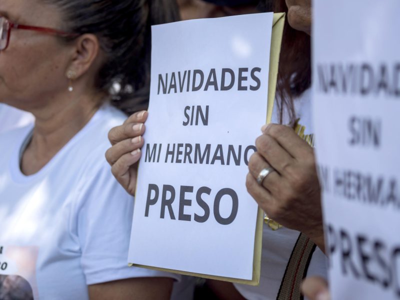 De la política a la prisión, la historia de decenas de venezolanos