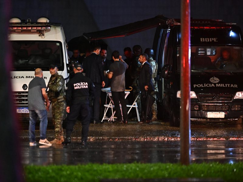 Policía brasileña desactiva los explosivos del agresor que atentó frente a la Corte Suprema