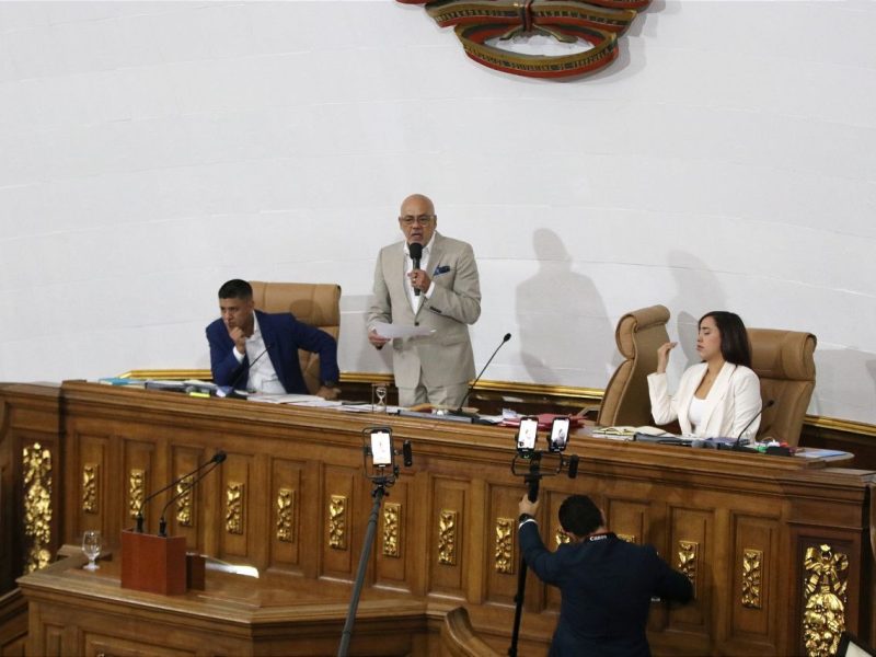 Propuesta de “inhabilitación perpetua” es inconstitucional, advierten abogados