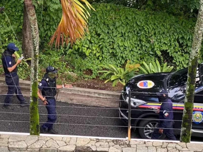 Argentina condena hostigamiento contra su embajada en Caracas