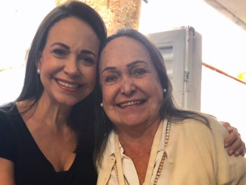 María Corina Machado denuncia que agentes de seguridad acosan la casa de su madre