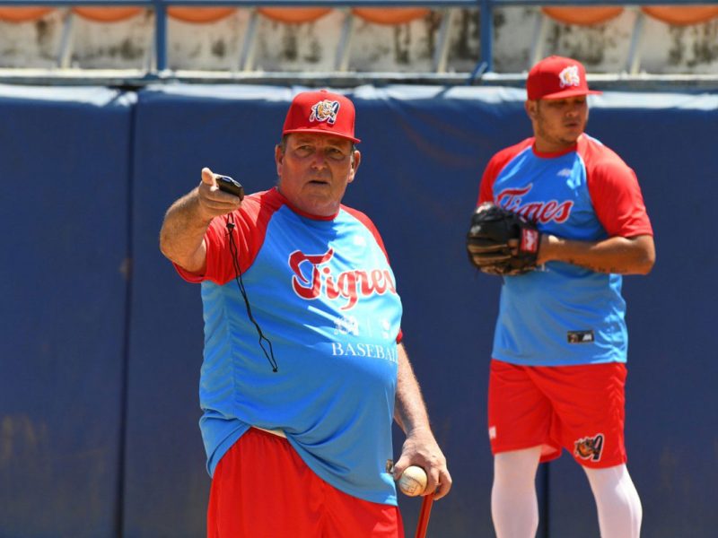 Tigres de Aragua despiden al manager Buddy Bailey