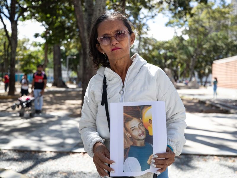La familia del "preso político" que intentó suicidarse exige a Maduro su libertad