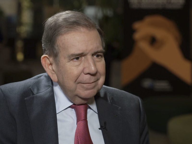Edmundo González María Corina Machado