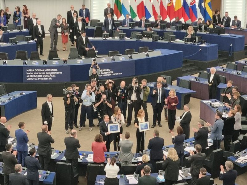 Así fue la ceremonia de la entrega del Sájarov a Machado y González Urrutia