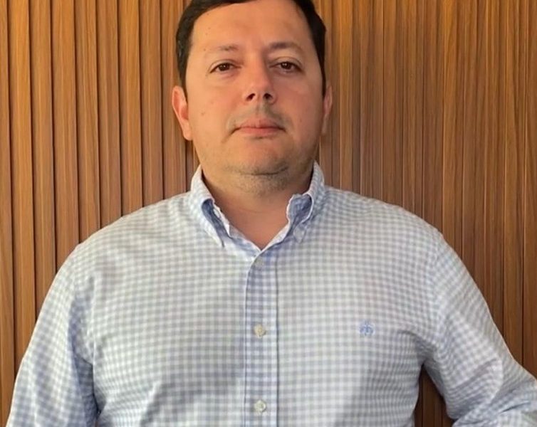 Machado denuncia que Maduro "secuestró" a coordinador internacional